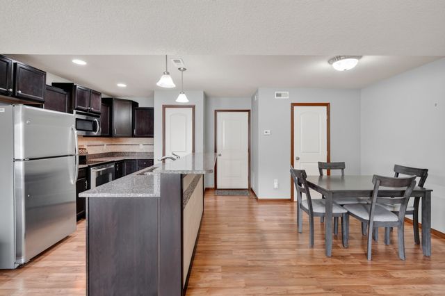 8601 Westown Parkway 33101, West Des Moines, IA 50266
