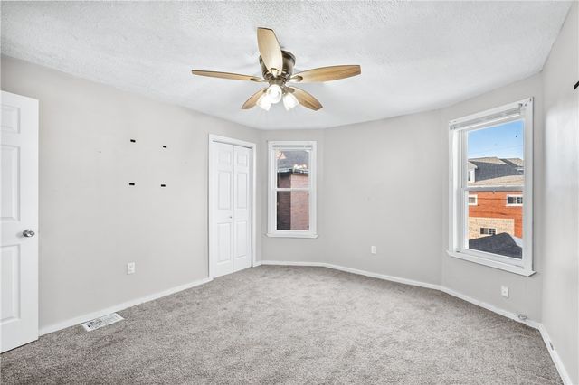 559 Glenwood Avenue, Ambridge, PA 15003