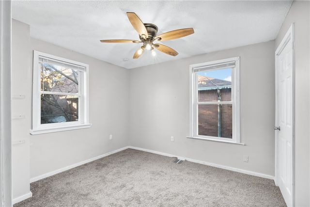 559 Glenwood Avenue, Ambridge, PA 15003