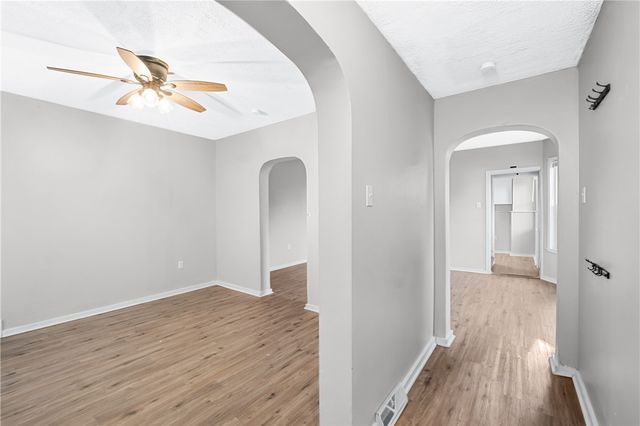 559 Glenwood Avenue, Ambridge, PA 15003