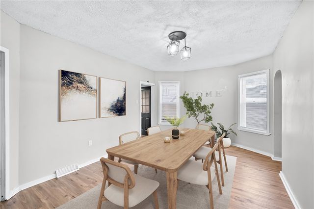 559 Glenwood Avenue, Ambridge, PA 15003