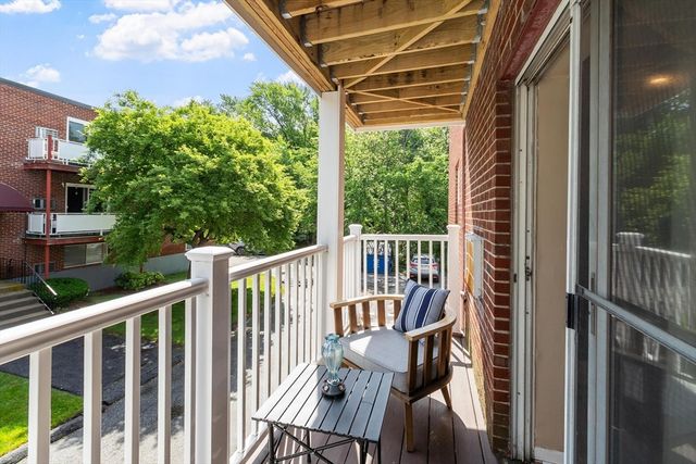 276 Albion Street 12, Wakefield, MA 01880