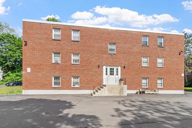 276 Albion Street 12, Wakefield, MA 01880