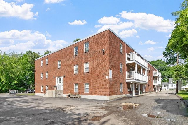 276 Albion Street 12, Wakefield, MA 01880