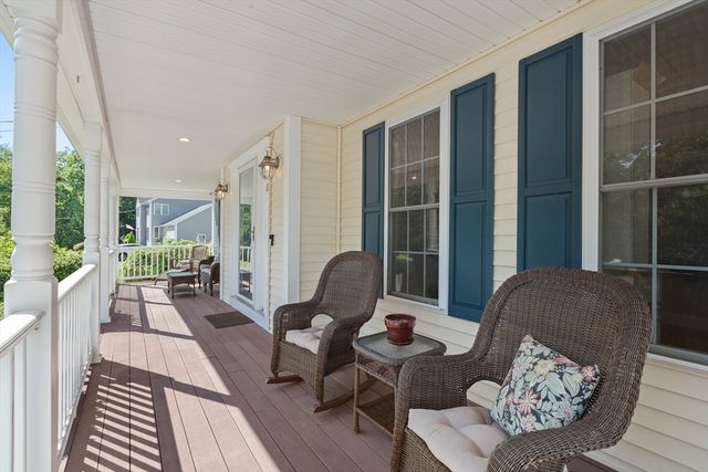 11 Draper Ave, North Attleboro, MA 02760