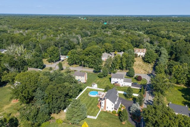 11 Draper Ave, North Attleboro, MA 02760