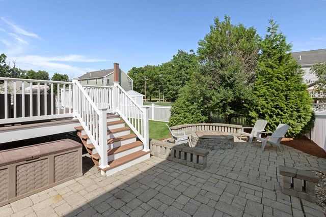 11 Draper Ave, North Attleboro, MA 02760