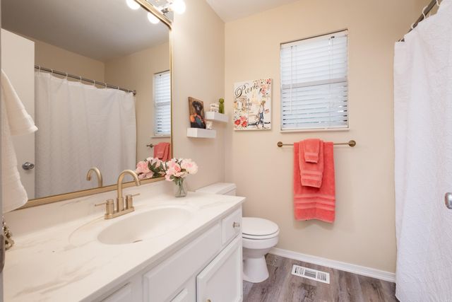 121 Pin Oak Cove, Maumelle, AR 72113