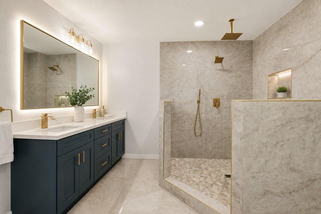 15215 Parkville Drive, Houston, TX 77068