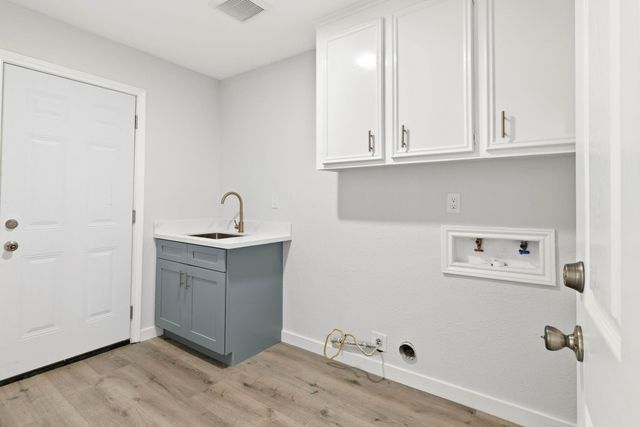 15215 Parkville Drive, Houston, TX 77068
