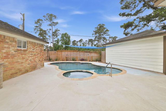 15215 Parkville Drive, Houston, TX 77068