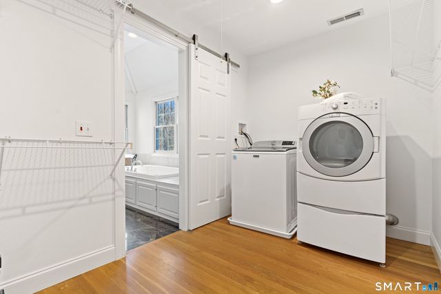 350 Chestnut Hill Road, Norwalk, CT 06851