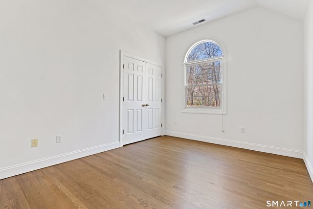 350 Chestnut Hill Road, Norwalk, CT 06851