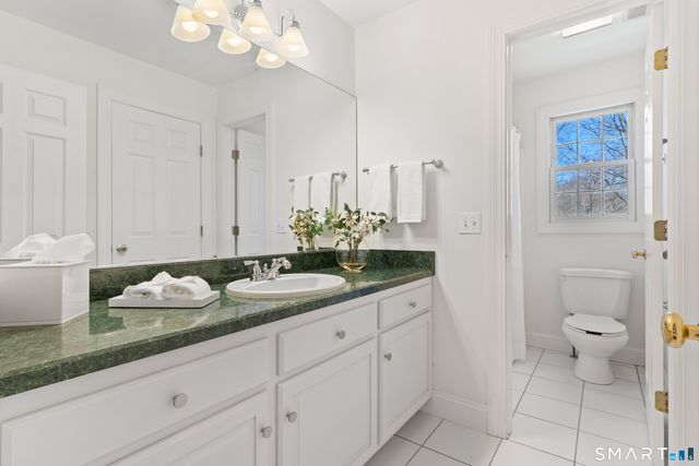 350 Chestnut Hill Road, Norwalk, CT 06851