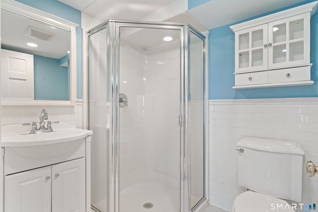 350 Chestnut Hill Road, Norwalk, CT 06851