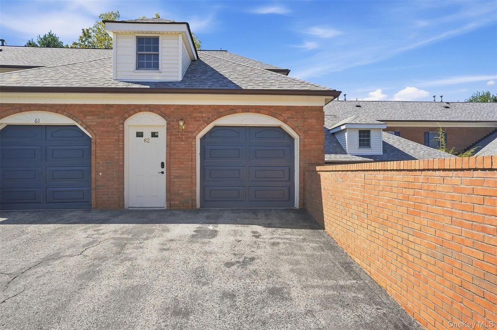 62 High Point Circle 62, Newburgh, NY 12550 — photo 2