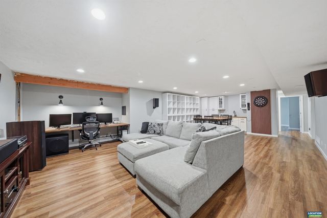 2855 W Rose Street, Lincoln, NE 68522