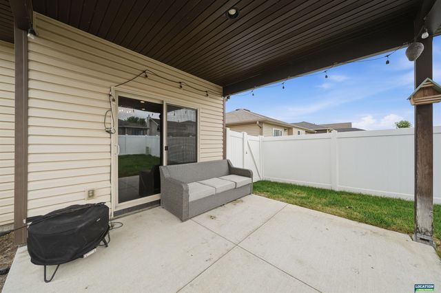 2855 W Rose Street, Lincoln, NE 68522
