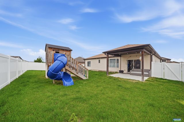 2855 W Rose Street, Lincoln, NE 68522