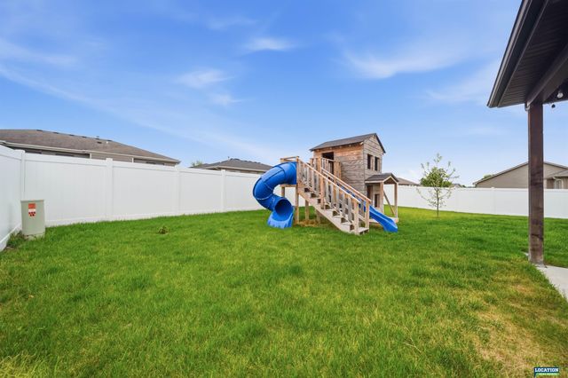2855 W Rose Street, Lincoln, NE 68522