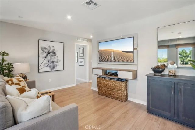 6366 Moonfire Lane, Fontana, CA 92336