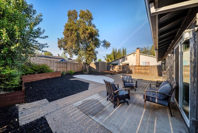 10981 Mira River Ct, Rancho Cordova, CA 95670