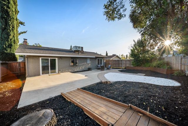 10981 Mira River Ct, Rancho Cordova, CA 95670