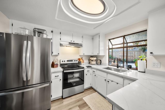 10981 Mira River Ct, Rancho Cordova, CA 95670