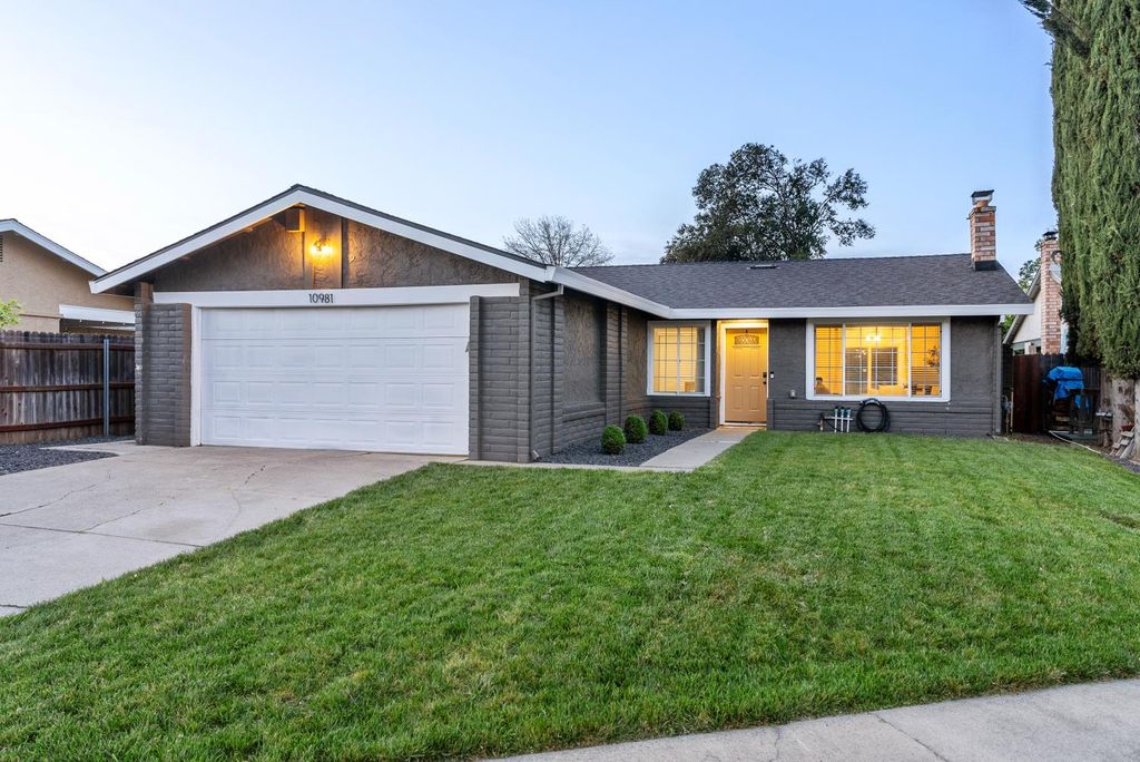 10981 Mira River Ct, Rancho Cordova, CA 95670