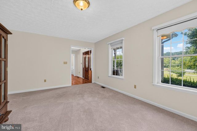 450 MORGAN FORD RD, Front Royal, VA 22630