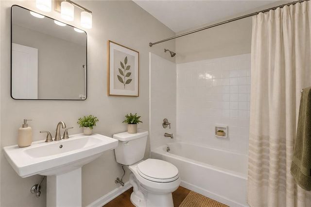 801 MARSTEVAN Drive, Atlanta, GA 30306