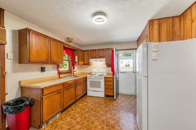 23 Merrimac Street, Laconia, NH 03246
