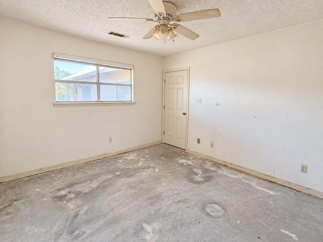 1510 24th Street, Galveston, TX 77550