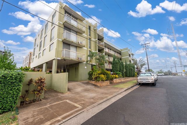 906 Lehua Avenue B405, Pearl City, HI 96782