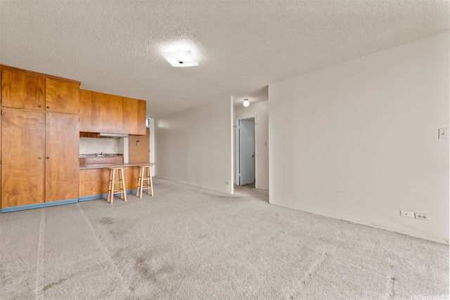 906 Lehua Avenue B405, Pearl City, HI 96782