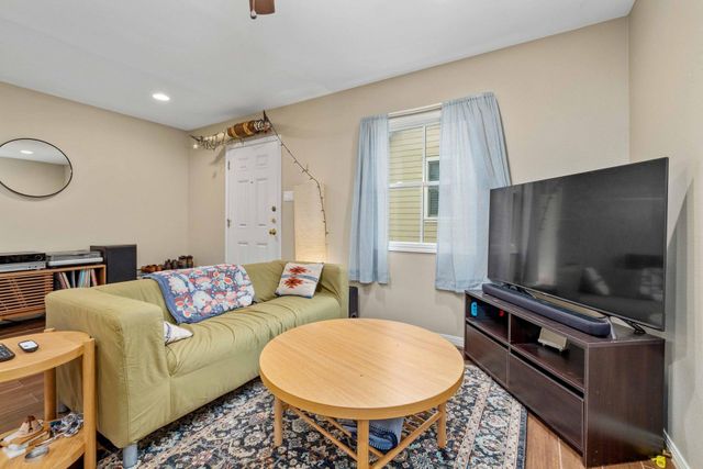 3822 Ridgelea DR B, Austin, TX 78731
