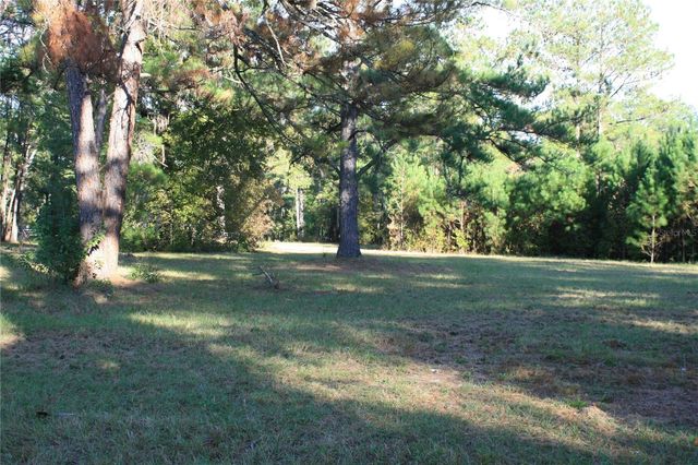 1228 SE US HIGHWAY 301, Hawthorne, FL 32640