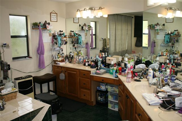 1228 SE US HIGHWAY 301, Hawthorne, FL 32640