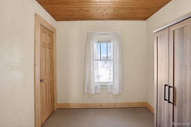 6074 Lennon Road, Swartz Creek, MI 48473