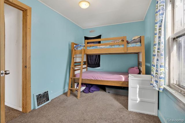 6074 Lennon Road, Swartz Creek, MI 48473