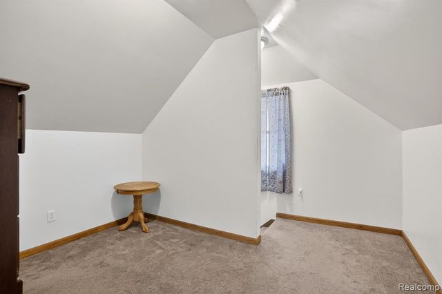 6074 Lennon Road, Swartz Creek, MI 48473