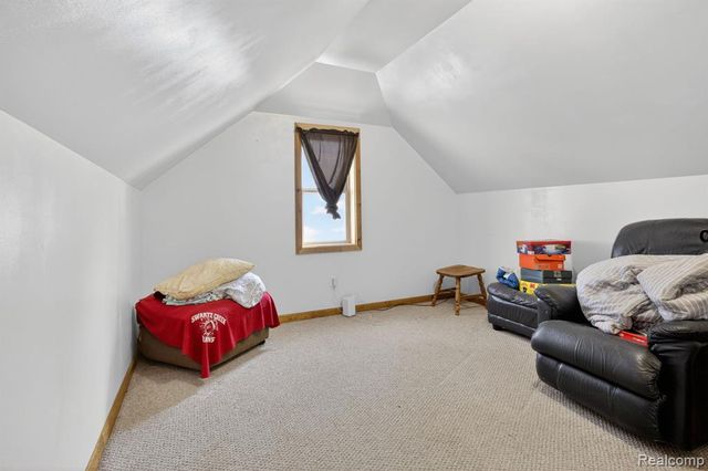 6074 Lennon Road, Swartz Creek, MI 48473