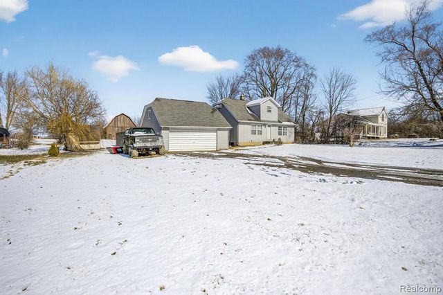 6074 Lennon Road, Swartz Creek, MI 48473