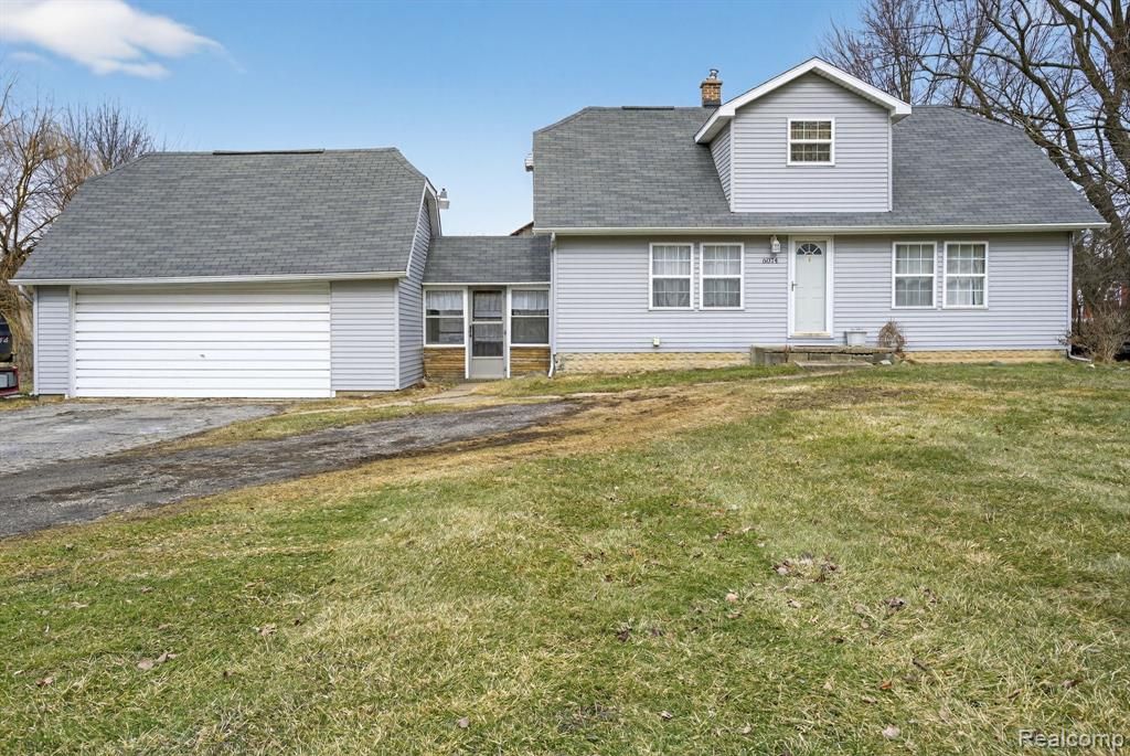 6074 Lennon Road, Swartz Creek, MI 48473