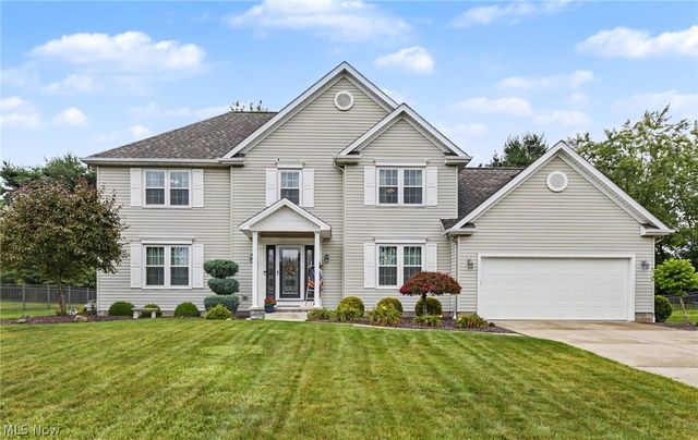 18 Morningview Circle, Canfield, OH 44406