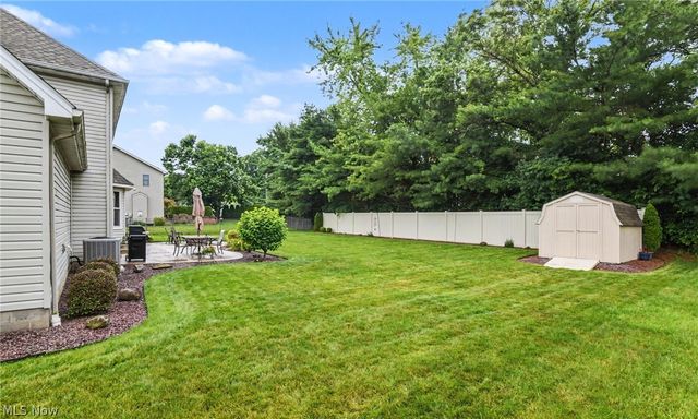 18 Morningview Circle, Canfield, OH 44406
