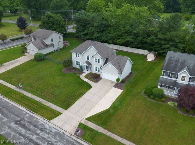 18 Morningview Circle, Canfield, OH 44406
