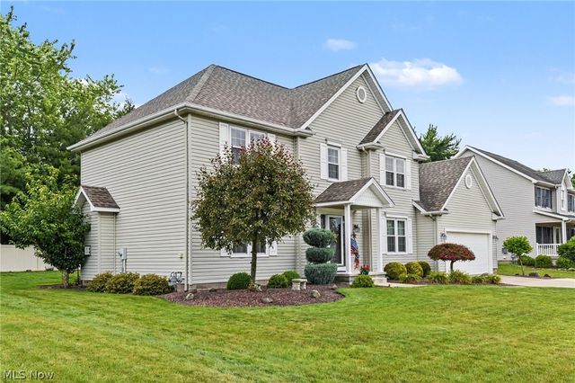 18 Morningview Circle, Canfield, OH 44406