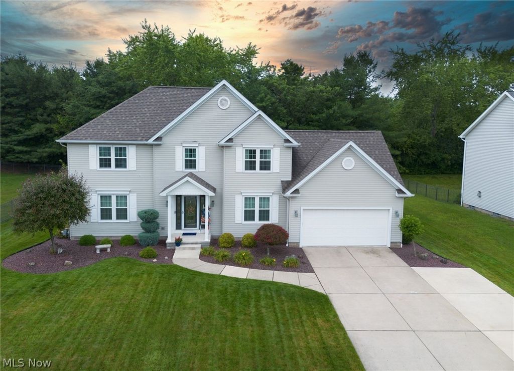 18 Morningview Circle, Canfield, OH 44406