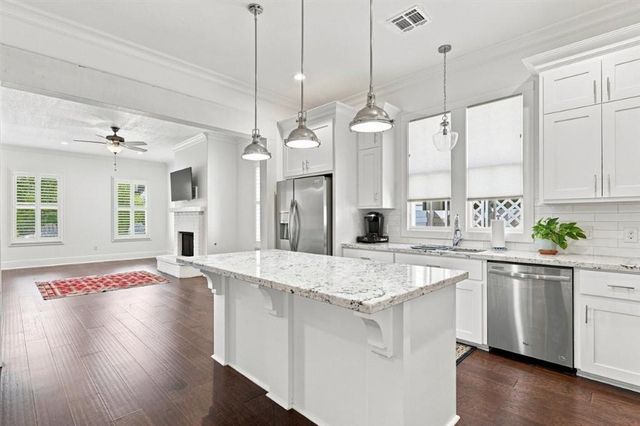 2030 St Joseph Avenue, Lake Charles, LA 70601